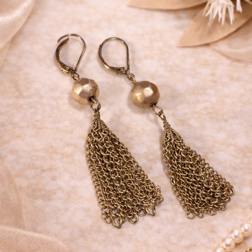 Vintage Gold Tone Chain Tassel Dangle Earrings Faceted Bead Lever back Boho